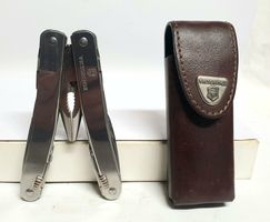 Sackmesser Couteau Knive Victorinox Swiss Tool mit Etui neu