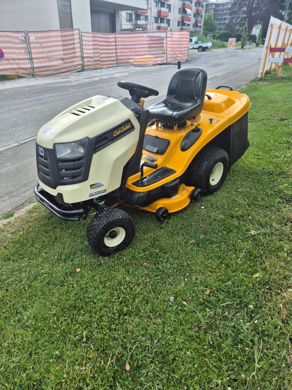 Mtd Tagliaerba: Rasenmäher Cub Cadet 1016 – Usato da Niederhasli venduto da Bully10
