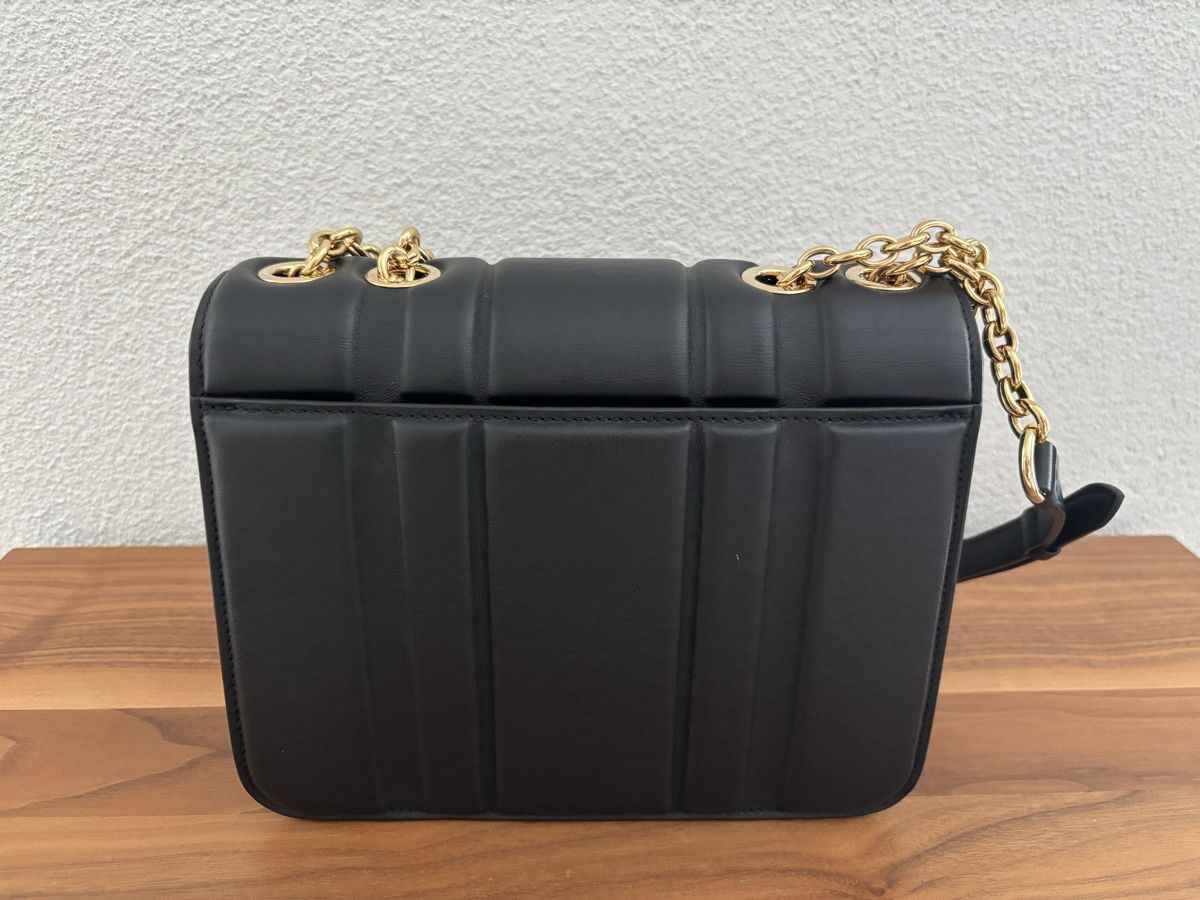 Borse da donna: Ferragamo Gancini Mittelgrosse Schultertasche – Nuovo (secondo la descrizione) da Horgen venduto da andi_078 2