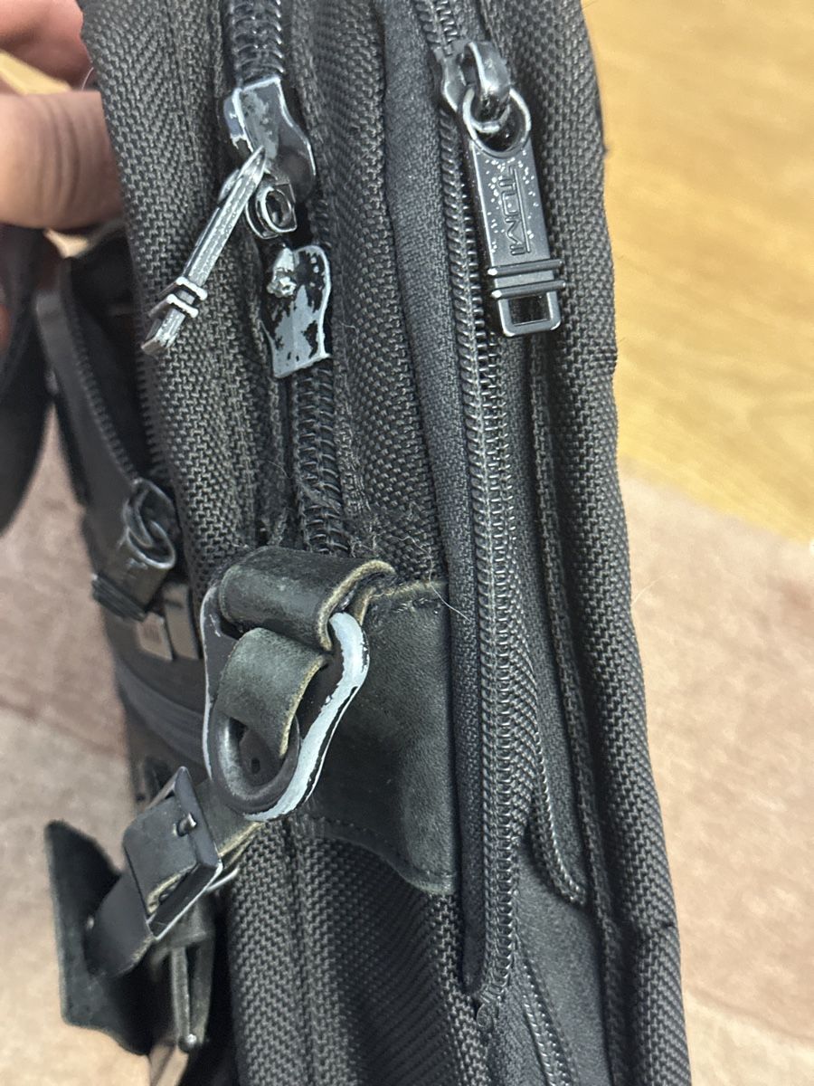 Tumi Valises & Sacs: Tumi Alpha expandable bag – D'occasion à Elgg par StathisP 3