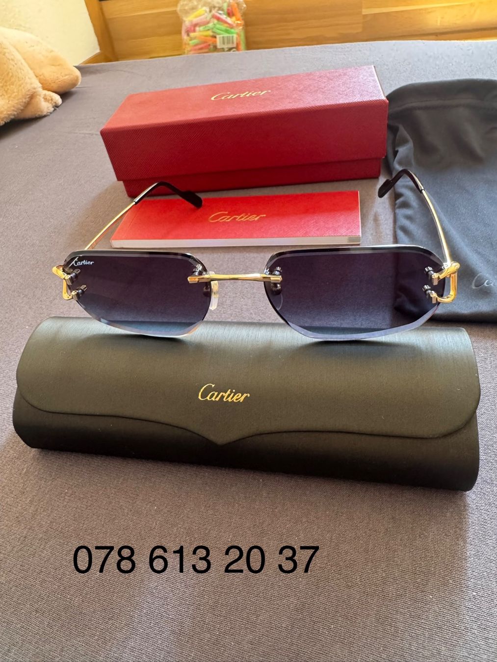 Cartier Lunettes & Verres: Décor C de Cartier Sonnenbrille (Rechnung) – Neuf (Voir description) à Niederwangen BE par sar_7d6v 6