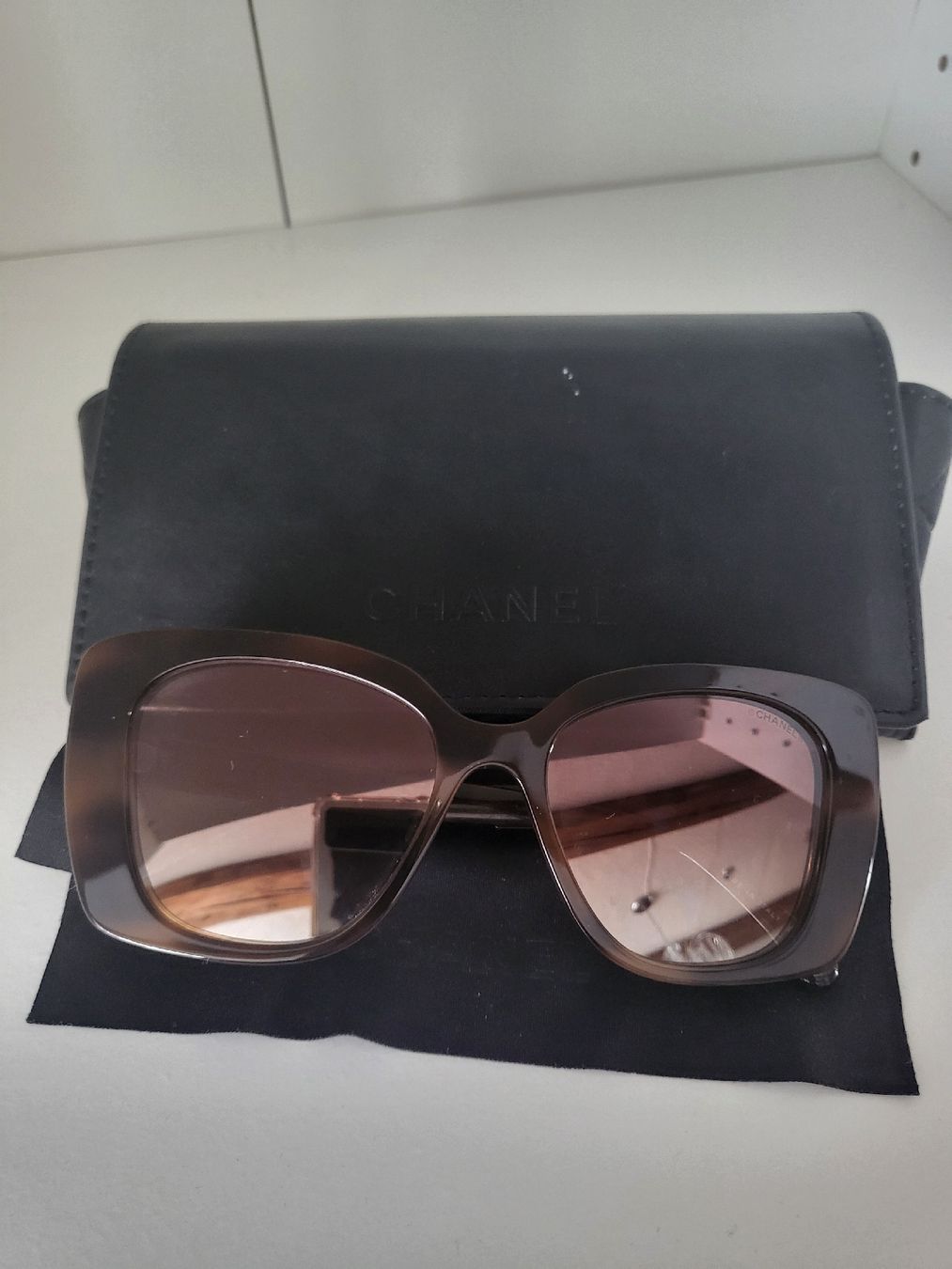 Chanel Occhiali & Lenti: CHANEL Sunglasses, Brown, Style 5422-B-A. – Usato da Sarmenstorf venduto da zuz_q5kq 1