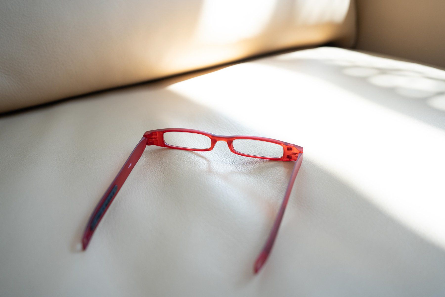Occhiali & Lenti: Lesebrille 1.50 rot mit Grip – Nuovo (secondo la descrizione) da Sursee venduto da IOV 2