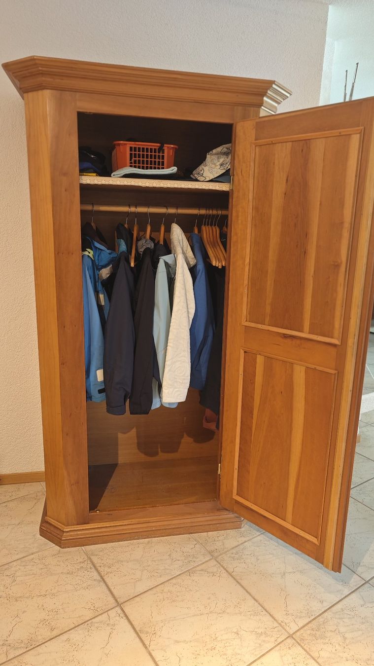 Armoires: Schrank – D'occasion à Gwatt (Thun) par Taipan49 3