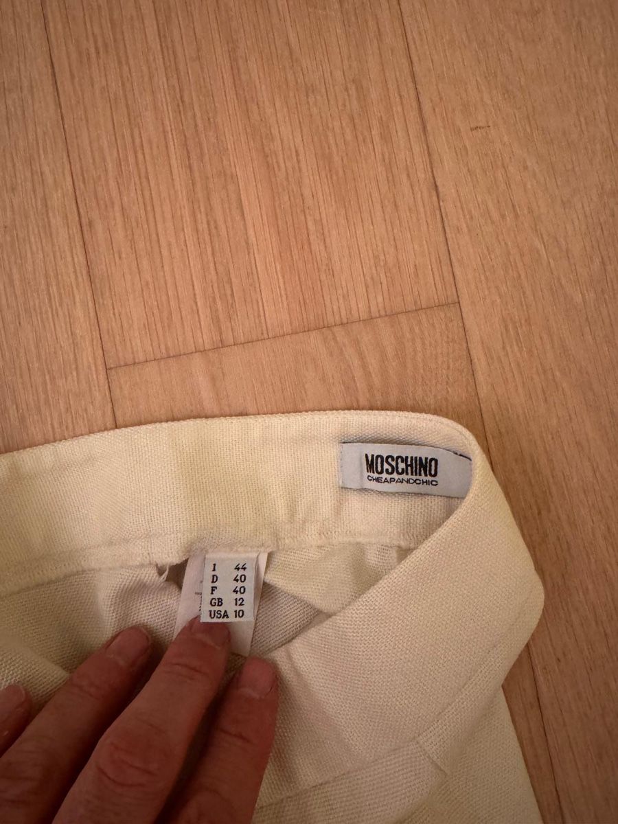 Moschino Pantaloni: Moschino Hose – Usato da Meggen venduto da Colin_2000 1