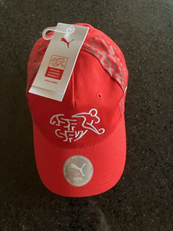Puma Kappe Schweiz Offizielles Lizenzprodukt rot OSFA