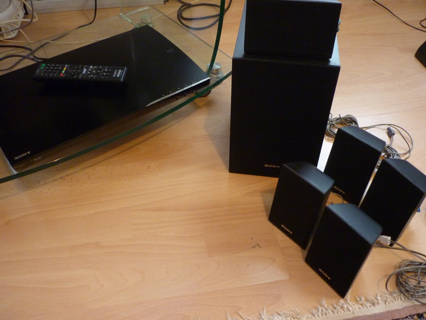 Sony Home Cinema: Sony BDV-E190 5.1 Channel Home Theater System – Usato da Zürich venduto da gallienus 1