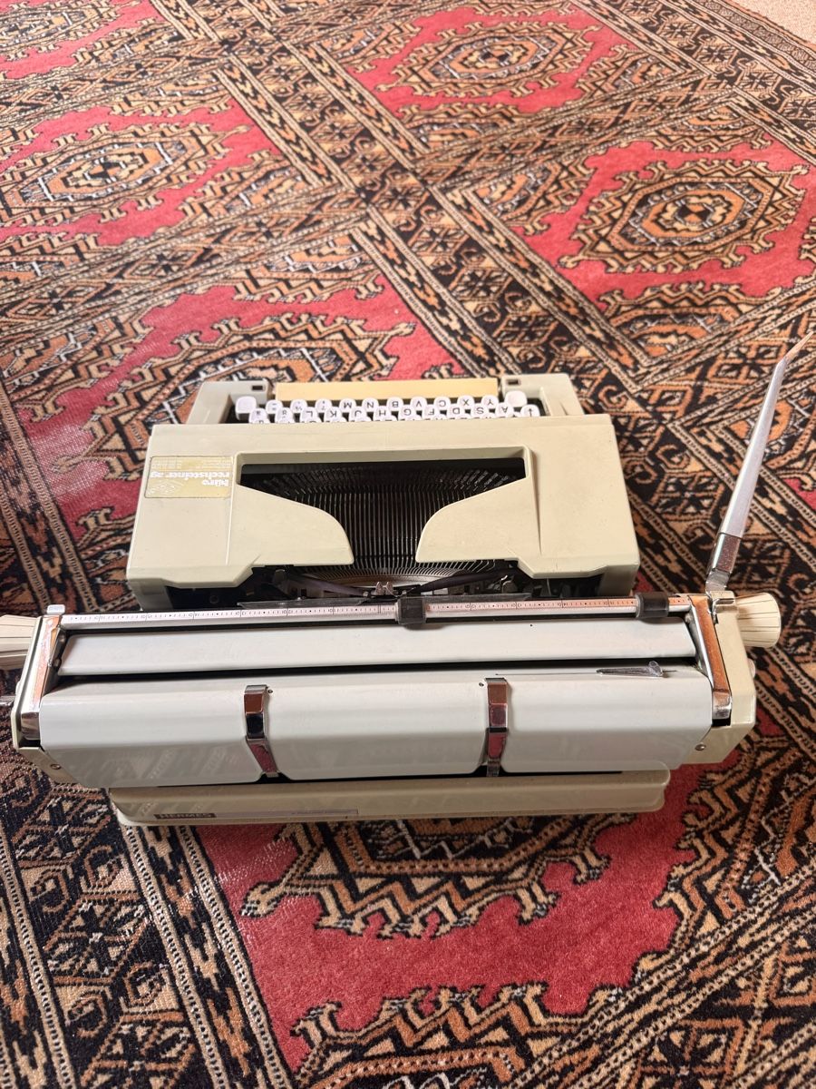 Hermès Machines à écrire: Schreibmaschine HERMES 3000  – D'occasion à Pfaffhausen par Beli94 3