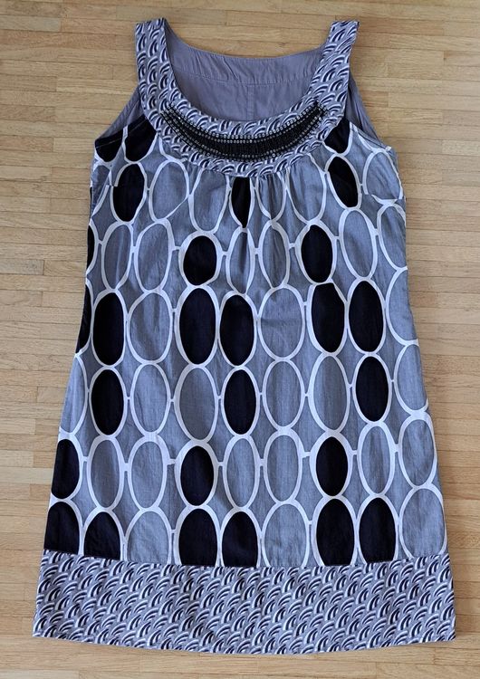 Robes: Légère robe d’été – Neuf (Voir description) à Le Mont-sur-Lausanne par olatiu