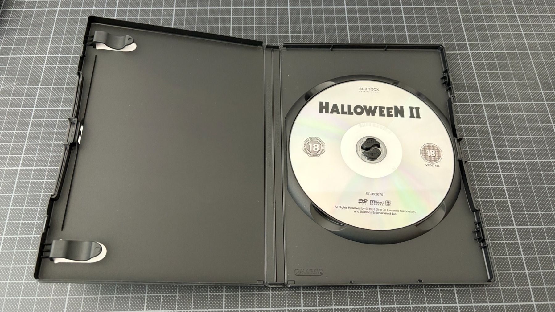 Tutti i DVDs: Halloween II / Halloween 2 – Nuovo (secondo la descrizione) da Zürich venduto da Renefontana 2