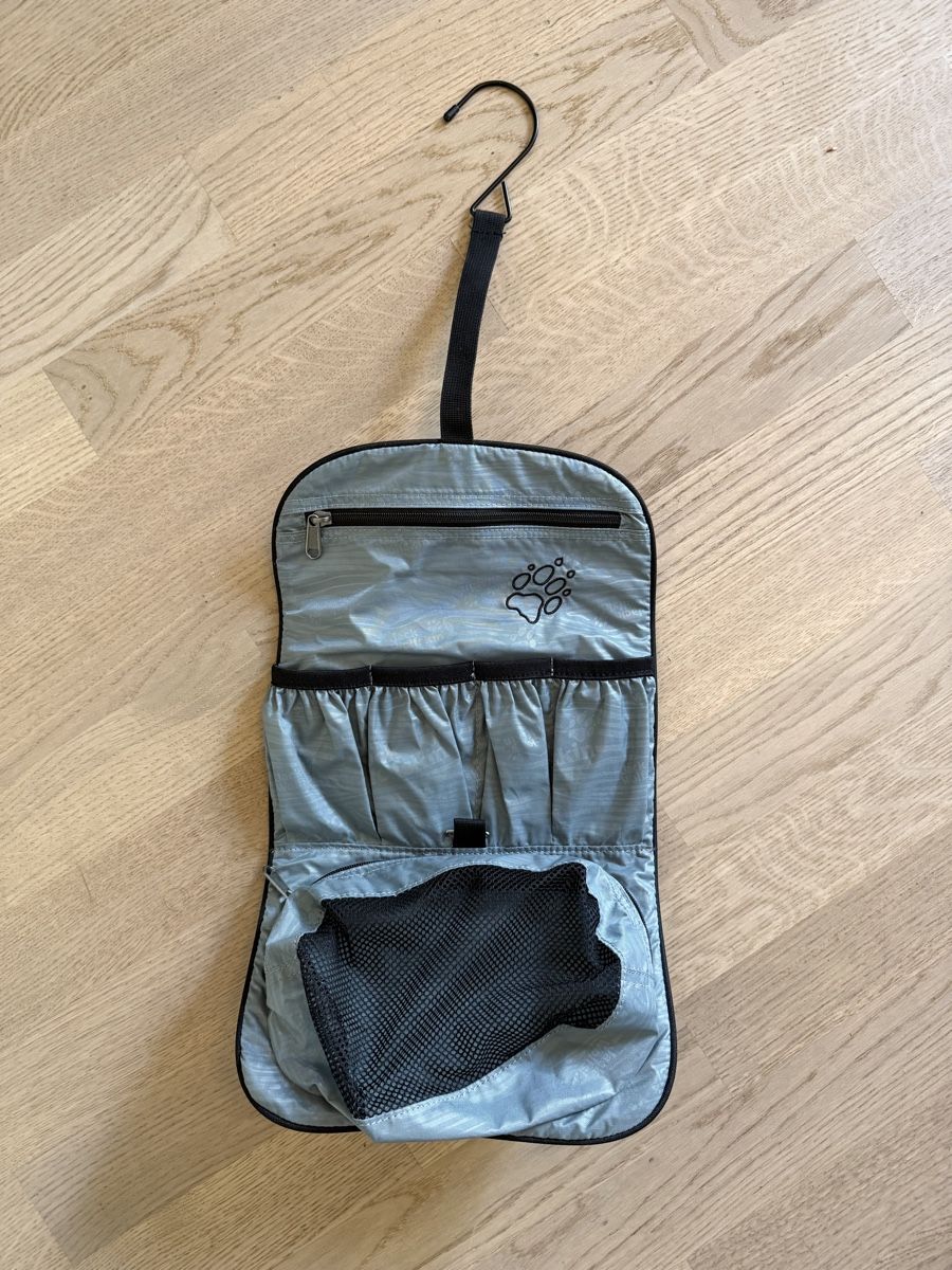 Jack Wolfskin Custodie per cosmetici: Jack Wolfskin Necessaire – Usato da Winterthur venduto da den_5jnp 1