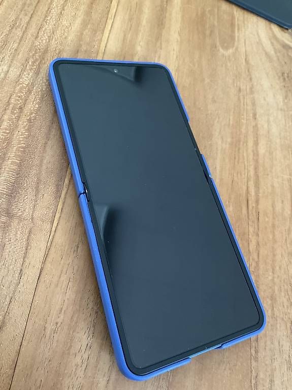 Samsung Portables: Samsung Galaxy Flip 7 – D'occasion à Brunnen par Alfa 2