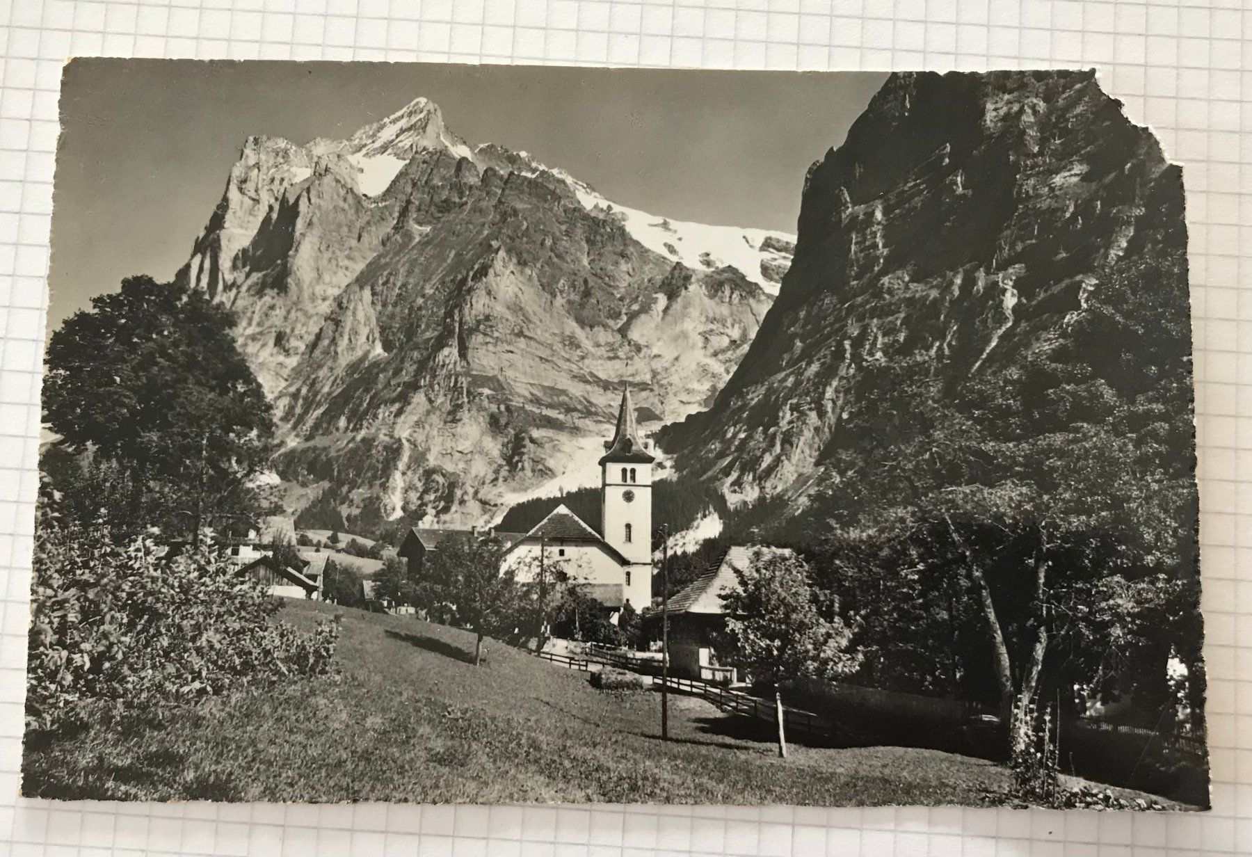 Ansichtskarten: Grindelwald Kirche und Wetterhorn – Gebraucht aus Uznach von Chrisanteme