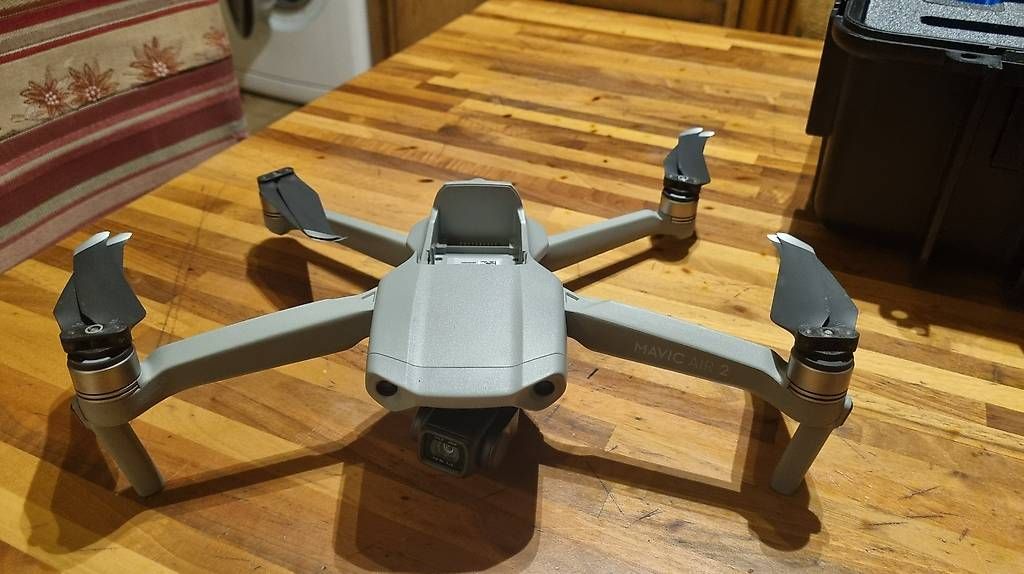 DJI Modellismo RC: DJI Mavic Air 2 drone – Usato da martigny venduto da julienperret 1