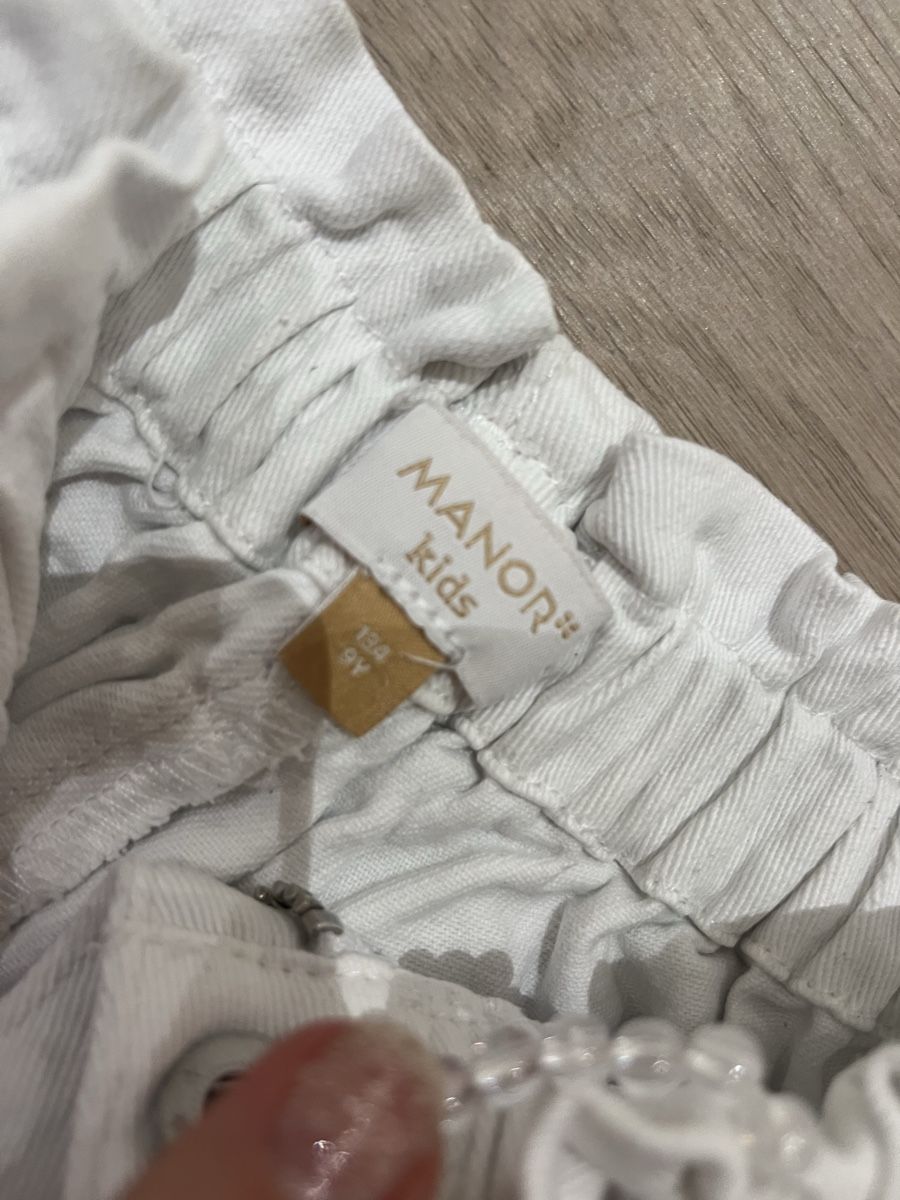 Manor Pantaloni: Manor Kurze Hose 134 cm – Nuovo (secondo la descrizione) da Wallisellen venduto da Nataschab0 1
