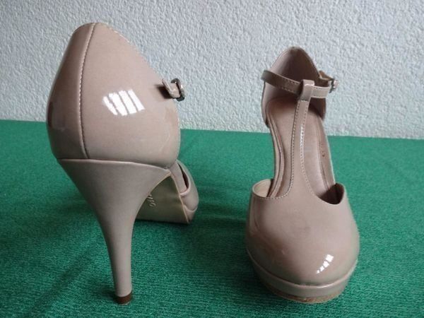 Scarpe da donna: Pesaro Lackleder Schuhe Nr.38 – Nuovo (secondo la descrizione) da Frauenfeld venduto da rey06 2