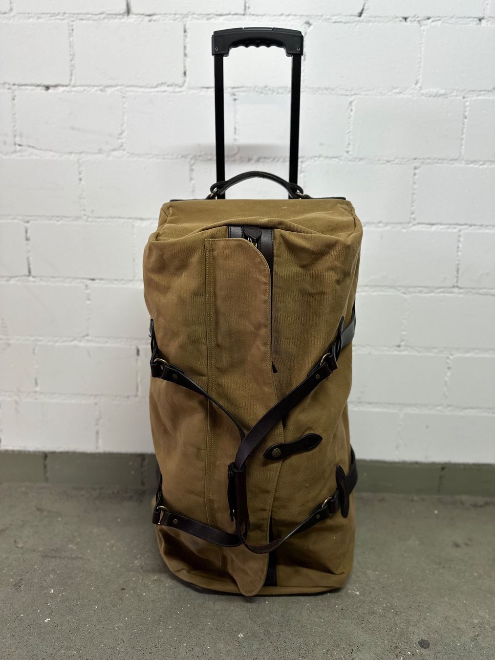 Valigie: Filson Rolling Duffle Bag - Size Large - Dark Tan – Usato da Luzern venduto da sca_m7cs 1