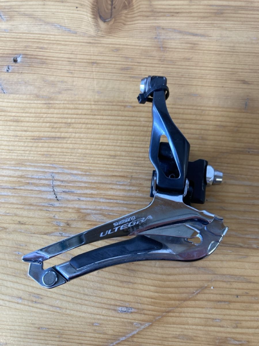 Shimano Ersatzteile: Shimano Umwerfer 11f – Gebraucht aus Dübendorf von Mpari