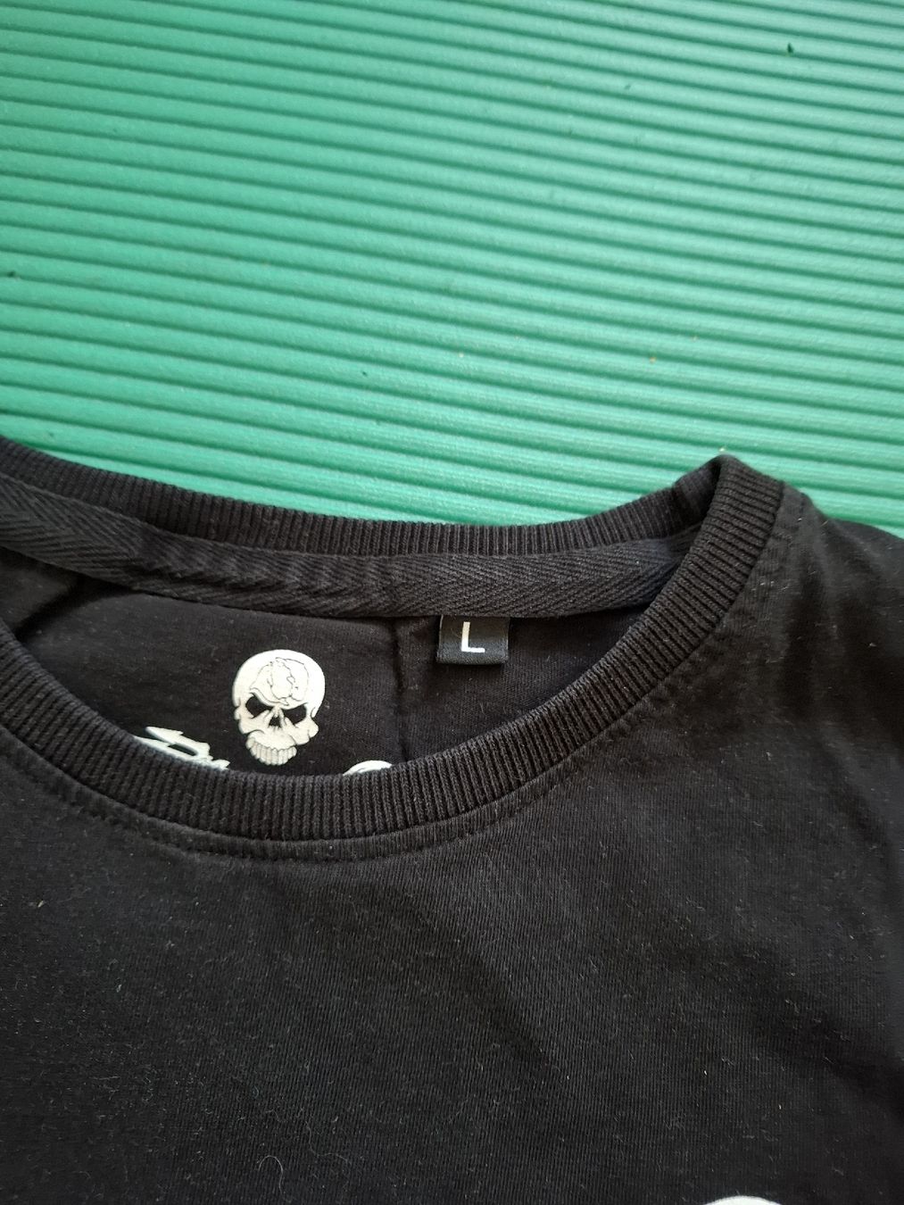 Sea Shepherd Switzerland T-shirt: Sea Shepherd Shirt – Usato da Biberist venduto da HarleySeventyTwo 2