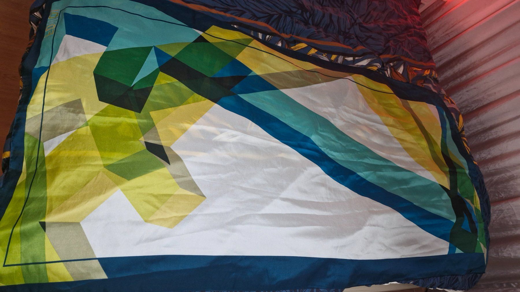 Foulard & Sciarpe: Elegant 100% silk scarf – Usato da Bonstetten venduto da Denitza87 3