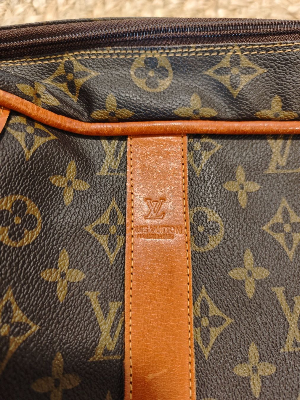 Louis Vuitton Borse: Louis Vuitton Reisetasche Monogram Vintage ab Fr. 1.- – Usato da Gunzgen venduto da 0Aurin0 4