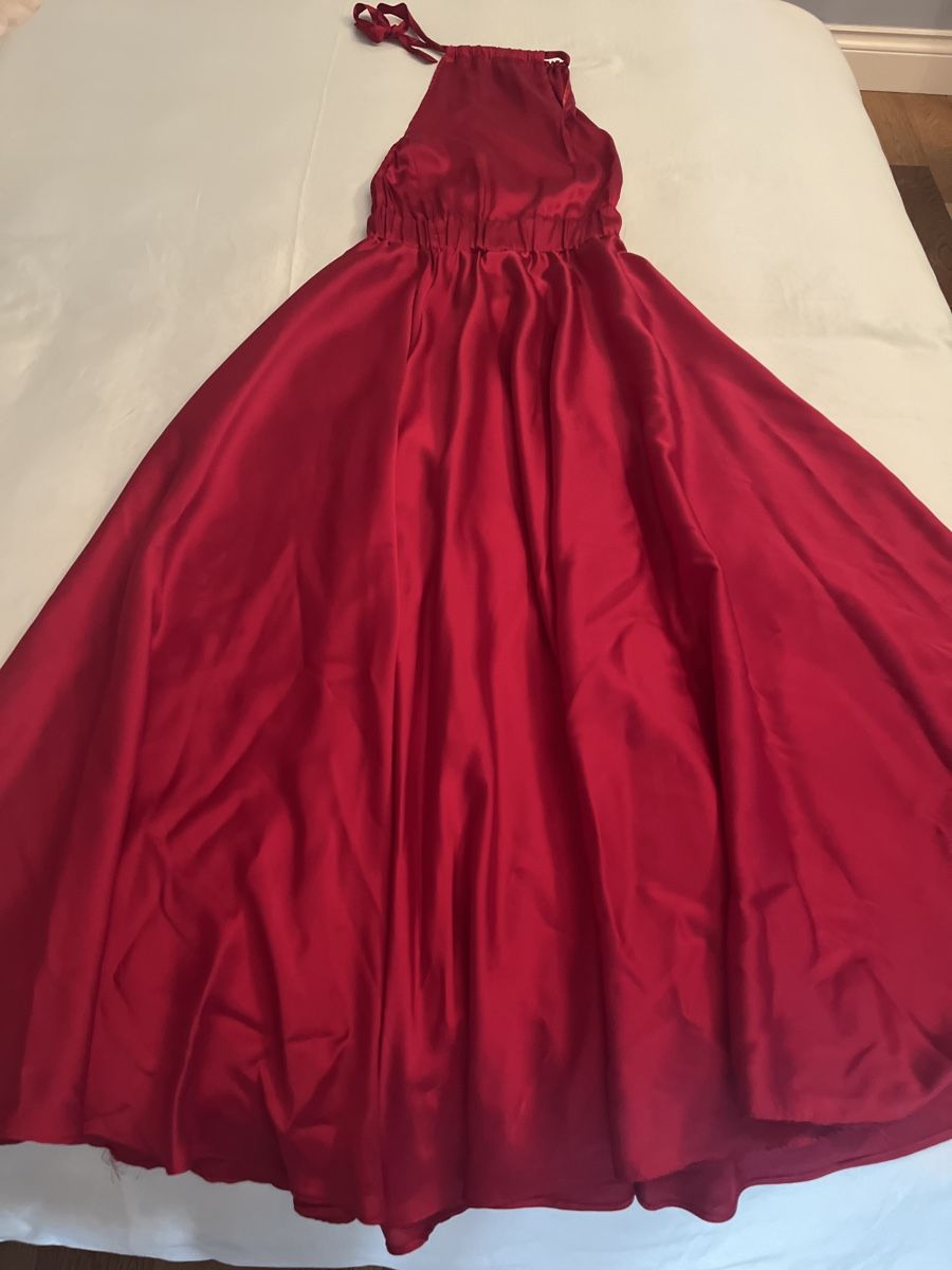 Kleider & Röcke: Red open back long dress Vicolo – Gebraucht aus Rüschlikon von ant_5v7g