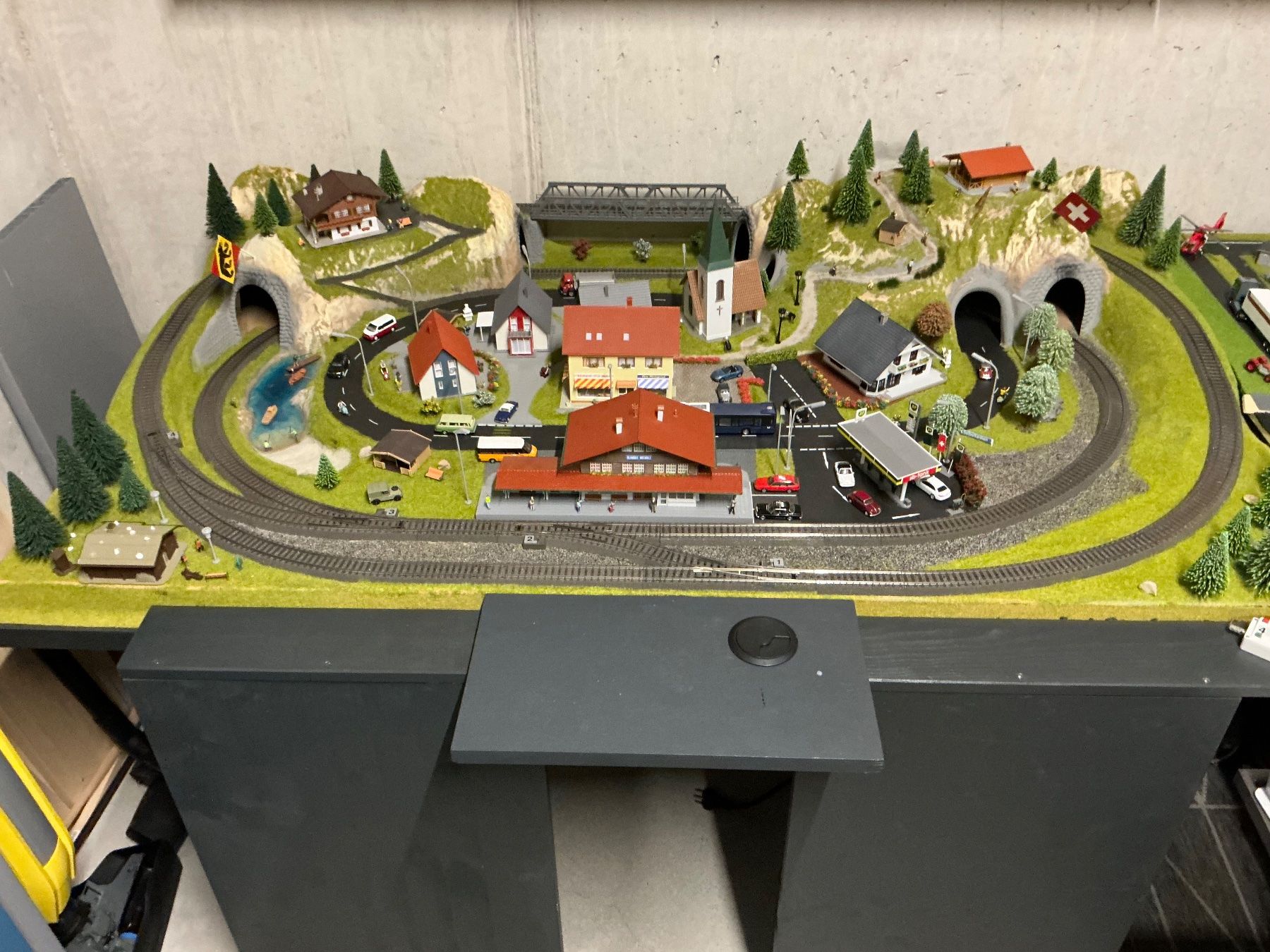 Märklin Modelleisenbahnen: Fertiggelände  H0, Wechselstrom – Gebraucht aus Holziken von Keybo 2
