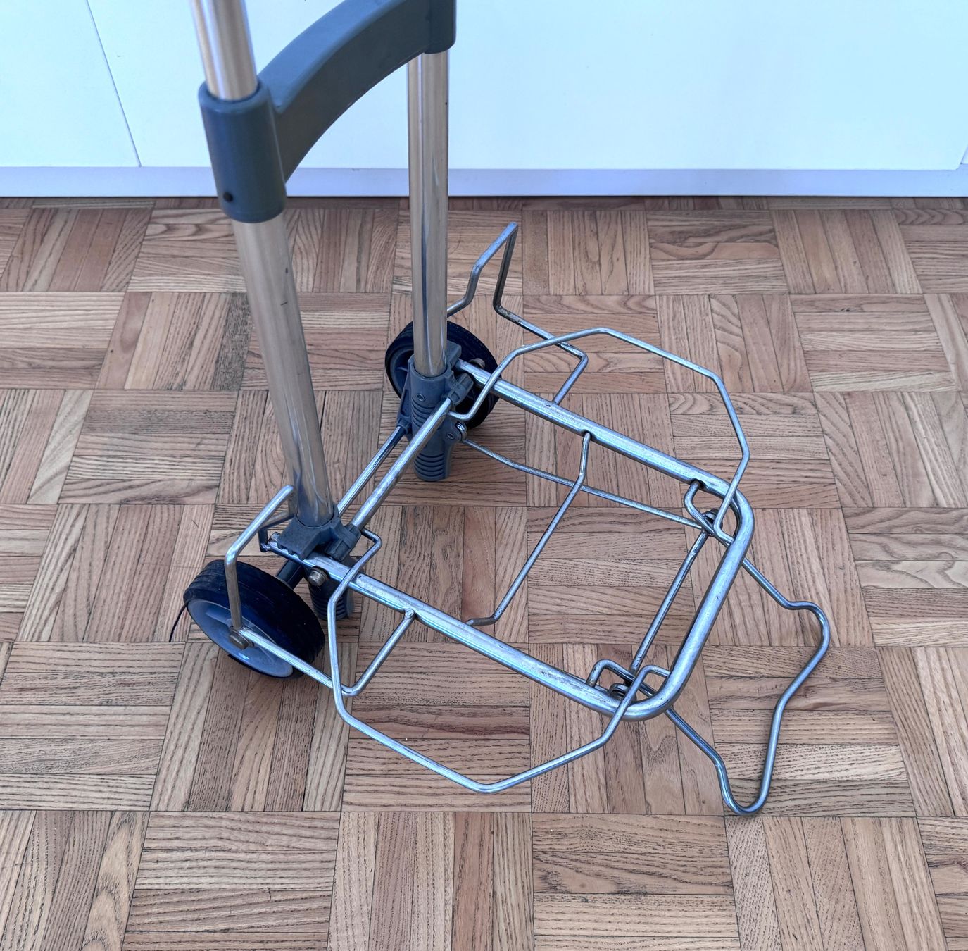 Sonstiges für Haushalt & Wohnen: TRANSPORTKARREN KLAPPBAR – Gebraucht aus Zürich von Tapehead 3