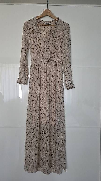 : NAF NAF Kleid Grösse S – D'occasion à Luzern par efeui