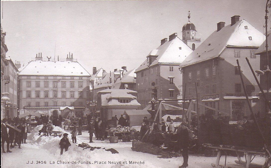 Cartoline postali: CHAUX-de-FONDS, place du marché – Nuovo (secondo la descrizione) da Les Verrières venduto da Scampi0