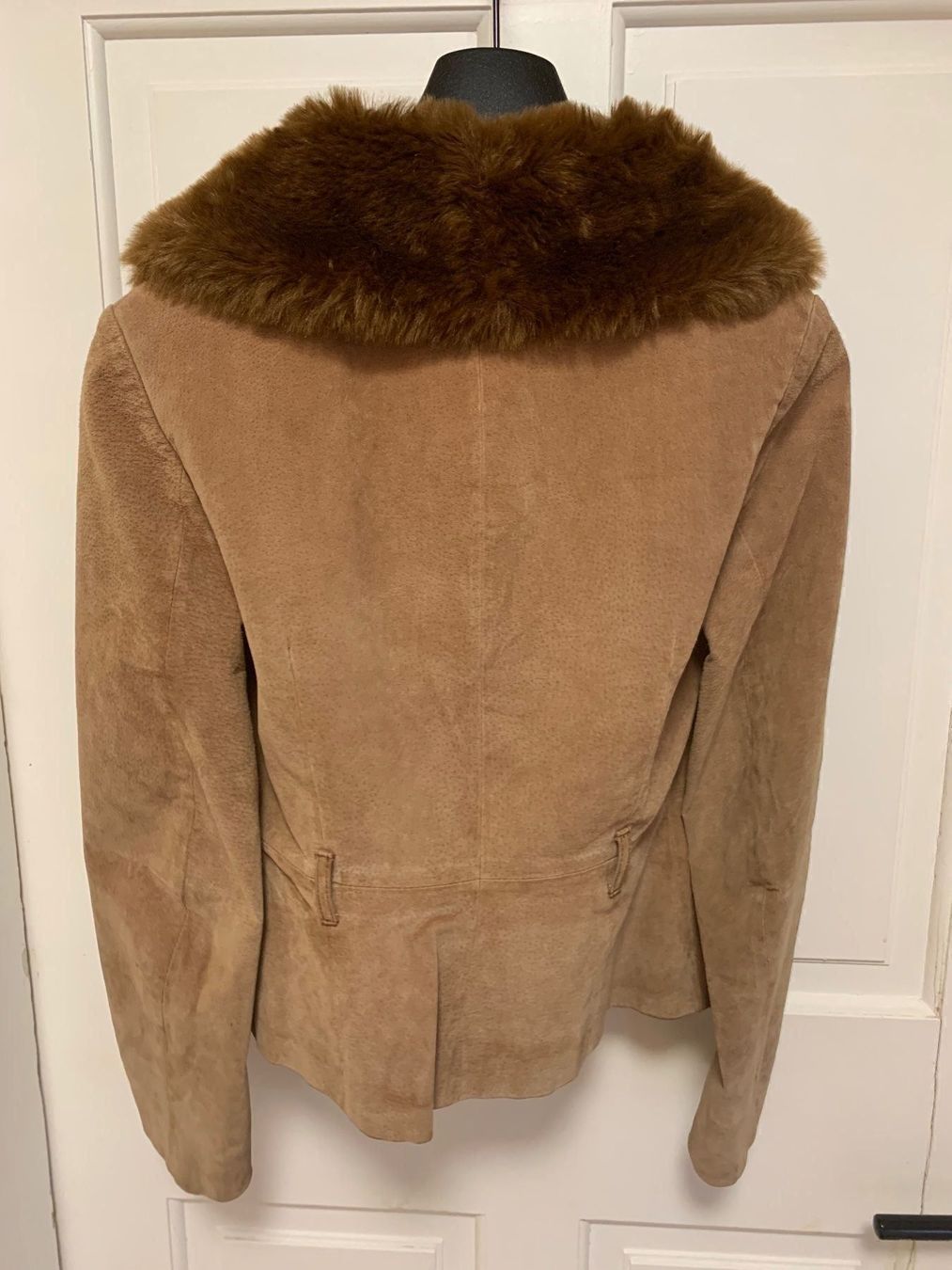 Mango Vestes: echte Lederjacke mit Fell – D'occasion à Wil SG par WauWauBoutique 1
