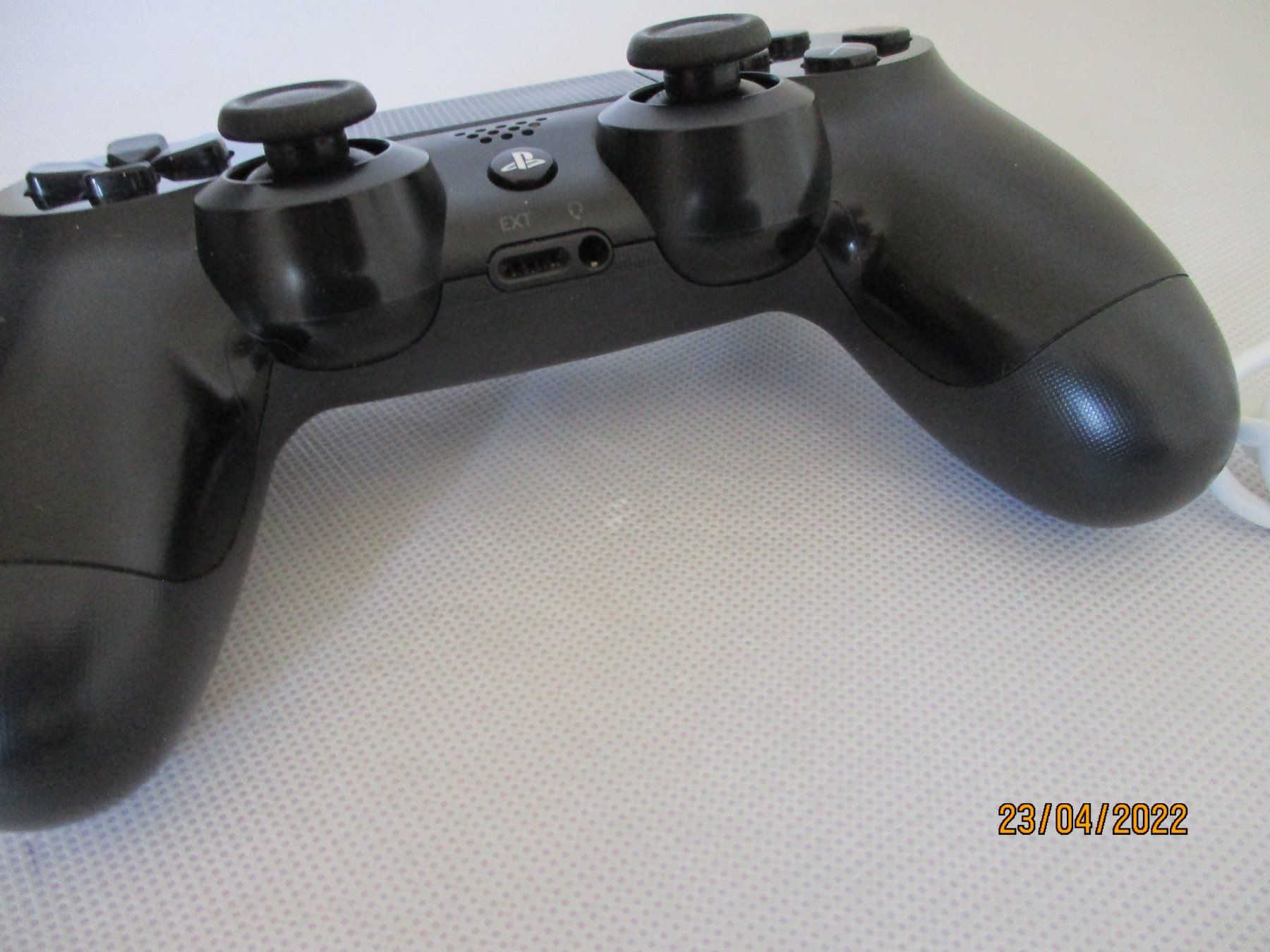 Controller: PS4 Controller inkl. Ladekabel – Usato da Liestal venduto da Disc-Point 7