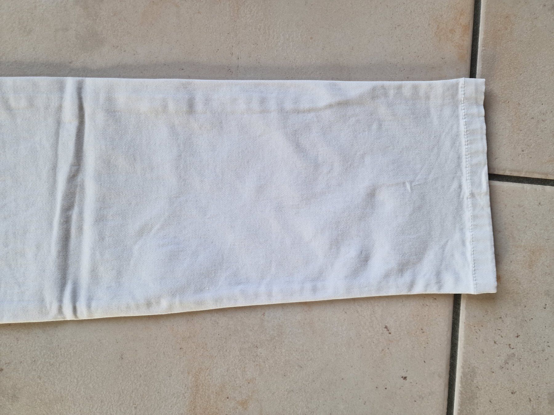 Jeans: Jeans weiss Freesol 32 – Usato da Falera venduto da Fudax 3