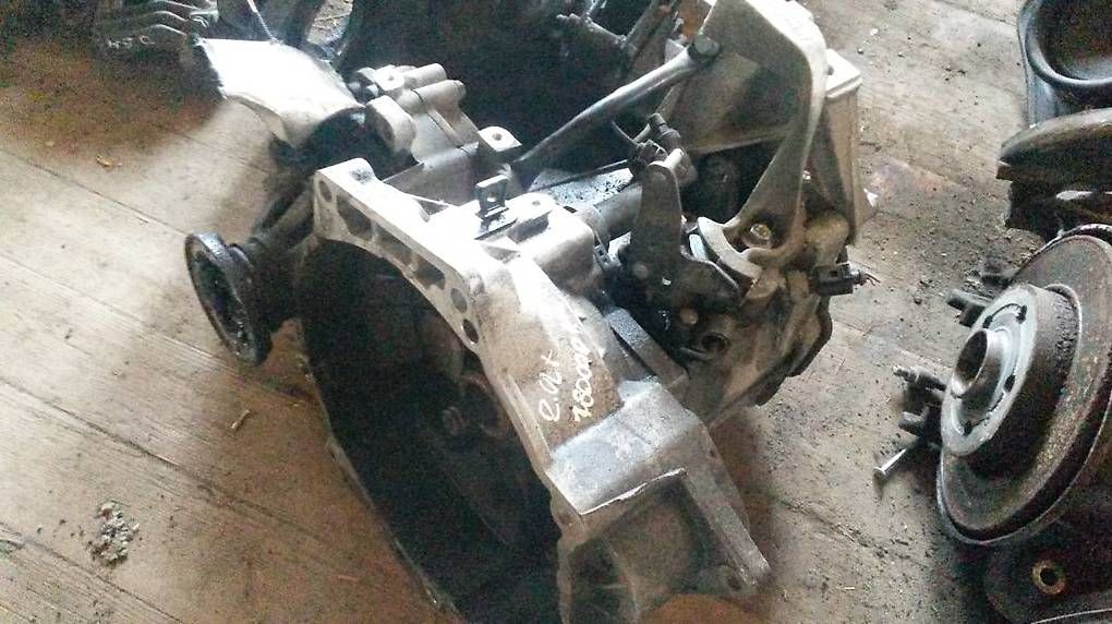Tutti pezzi di ricambio auto: Boite à vitesse vw golf 4 2.0l – Usato da avry devant pont venduto da nick18100