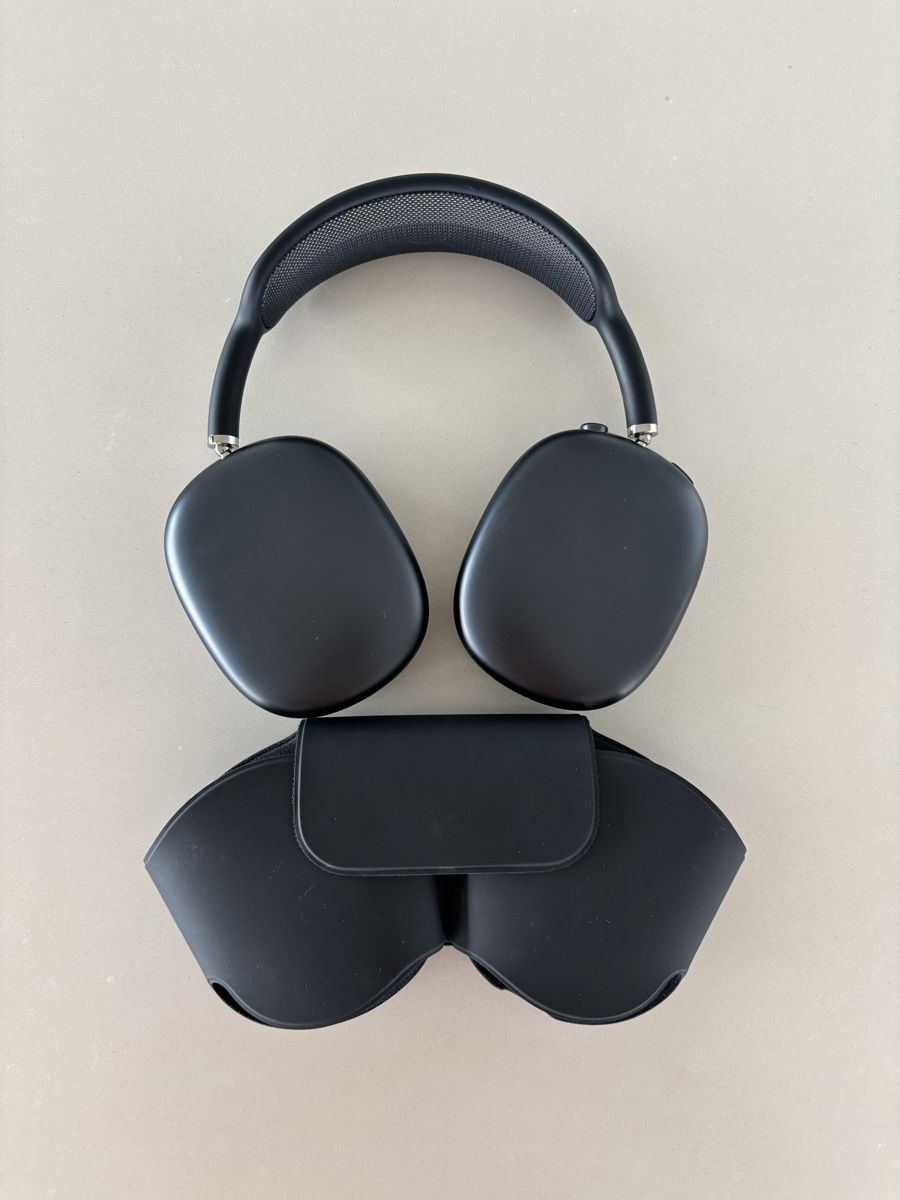 Apple Cuffie: Airpods Max Usb-C  240CHF – Nuovo (secondo la descrizione) da Steinhausen venduto da web_6gxj 2