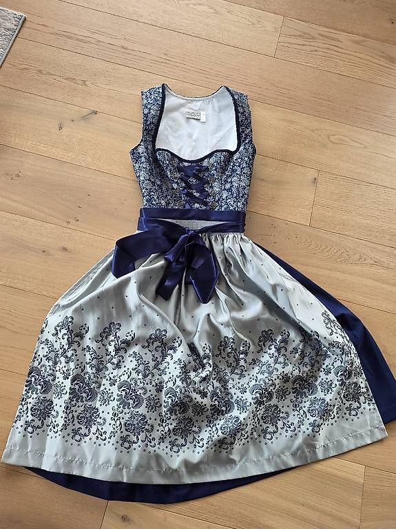 Vestiti: Dirndl Grösse 40 – Usato da Steffisburg venduto da aeb_ljf6 1