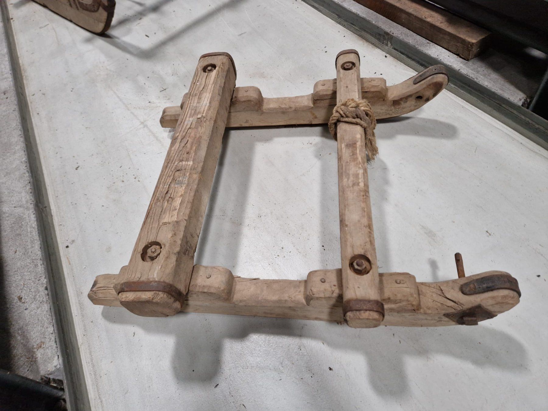 Schlitteln: Antiker Hornschlitten mit Anhänger - ein Museumsstück – Gebraucht aus Solothurn von Csw1 5