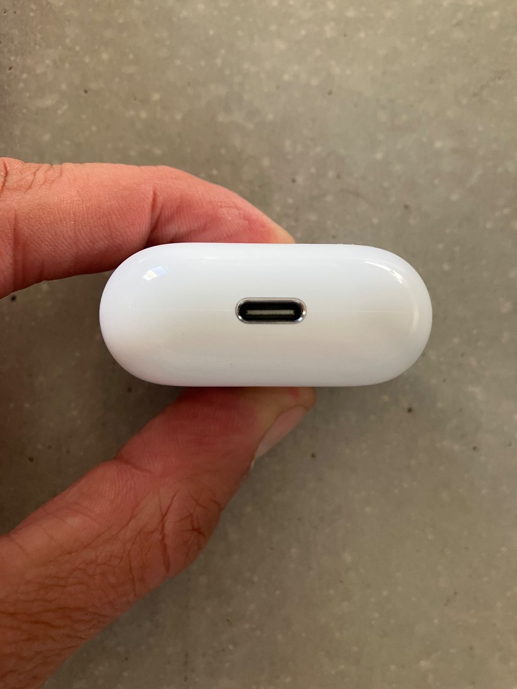 Apple Kopfhörer: APPLE Air Pods 4 – Gebraucht aus Lausanne von mr.v 2