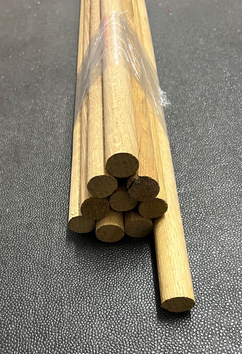 Articles en bois: 10x Rundstäbe aus Eiche, Durchmesser 20mm – Défectueux à Weinfelden par Kathydoes
