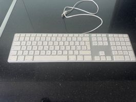 Apple A1243 Tastatur mit Ziffernblock gebraucht