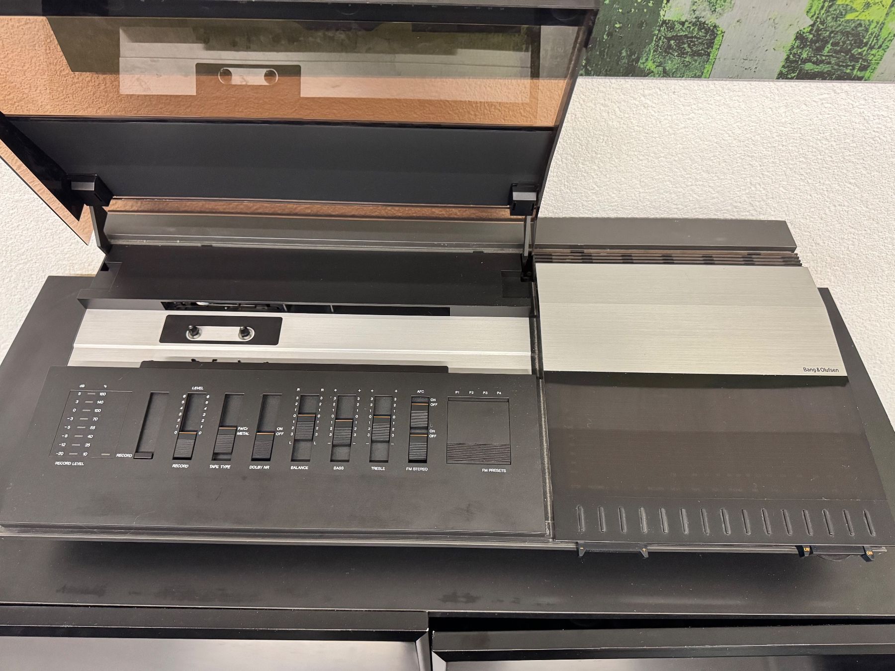 Radio: Bang & Olufsen Beocenter 2100 – Usato da Bütschwil venduto da Chewies 1