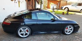 Porsche 911 4S, neu aufgebaut, schwarz, tief, wunderschön