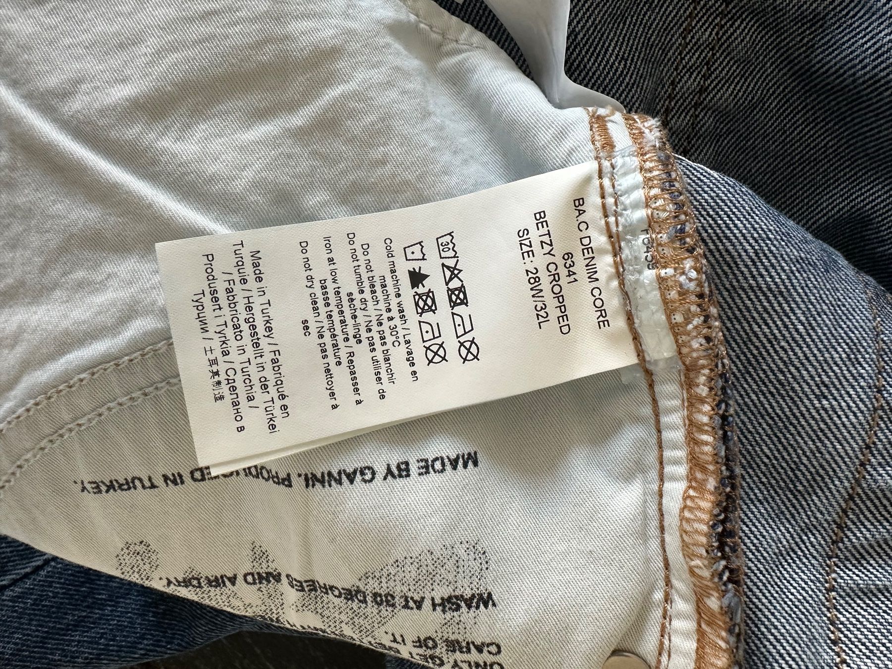 Jeans: Ganni Jeans Gr.S Neu – Nuovo (secondo la descrizione) da Kloten venduto da Fibbit 8