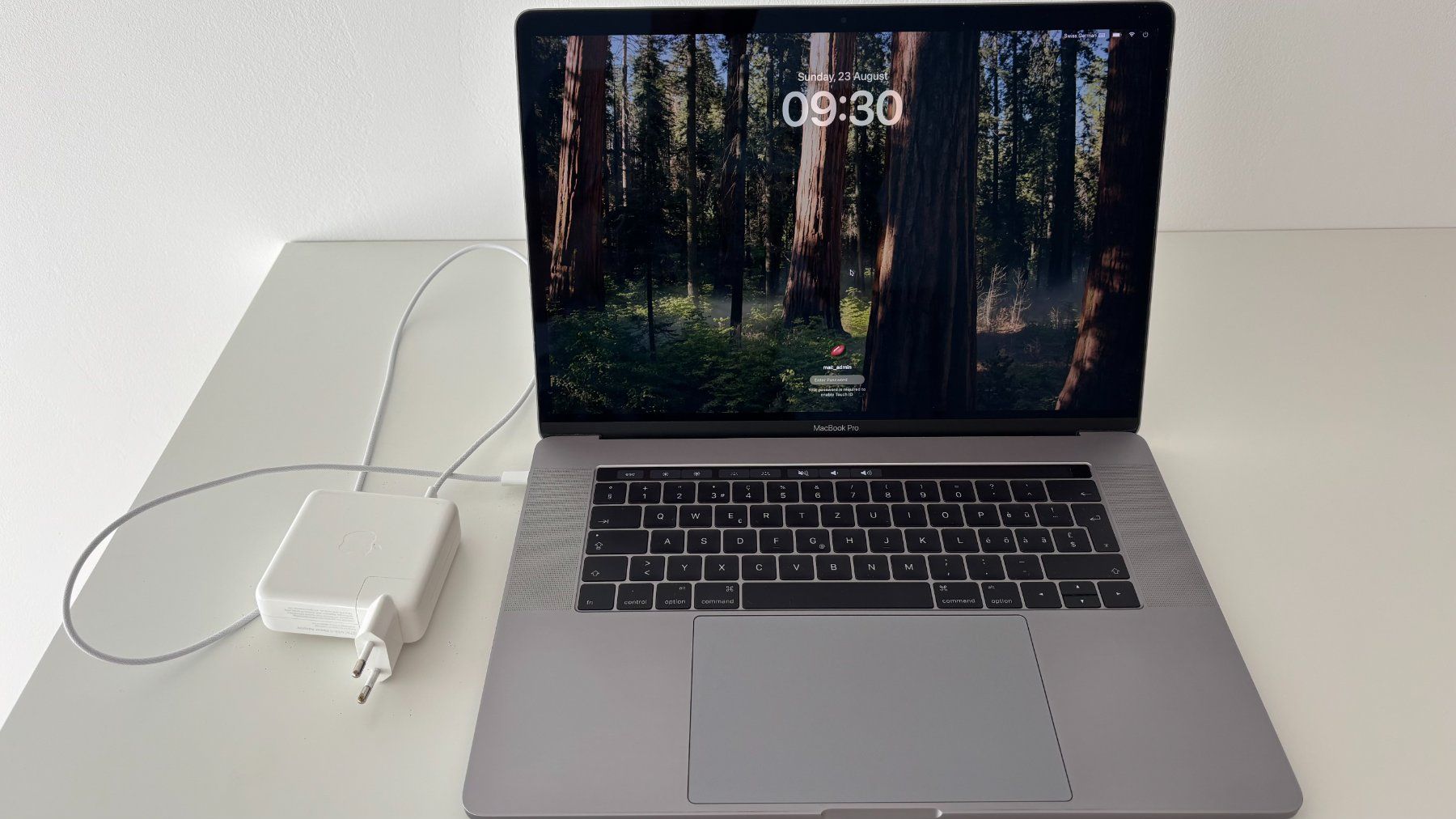 Apple Notebooks: MacBook Pro 15", 16GB, 1TB SSD, macOS Sequoia – Gebraucht aus Rheinfelden von sabine0101 1