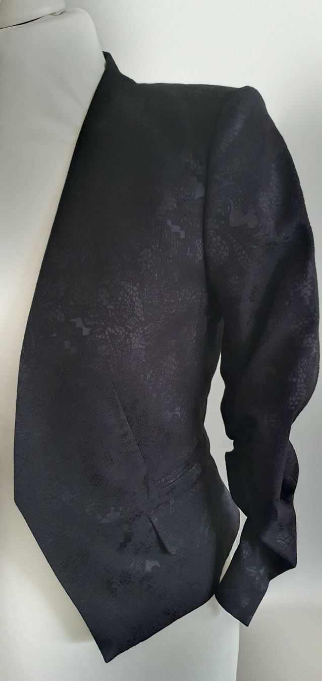 H&M Giacche: Blazer, Spitzenmuster, schwarz Gr 34 Neu – Usato da Stansstad venduto da InStyle8 7