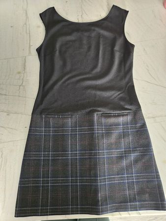 Schönes Kleid mit Karomuster, Grösse L, Top Zustand!