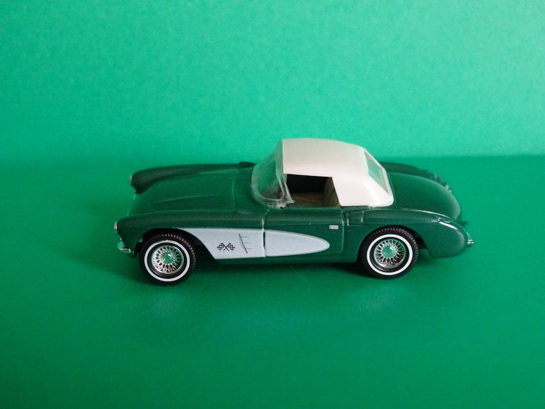 Busch Modellini d'auto: Chevrolet Corvette von Busch 1/87 – Nuovo e nell'imballaggio originale da Bretzwil venduto da Meex 2