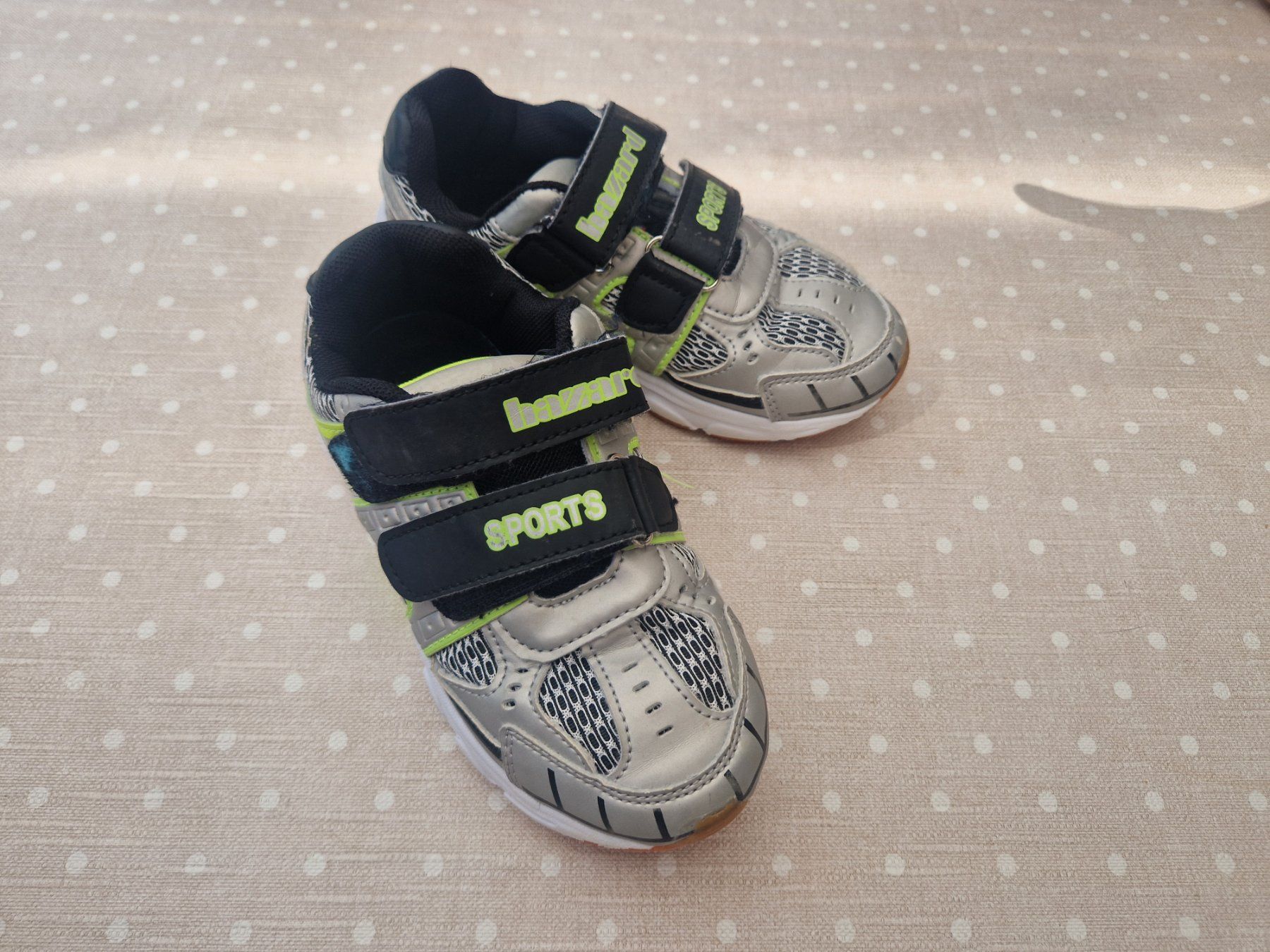 Chaussures hommes: Sportschuhe – D'occasion à St. Gallen par KatharinaAS