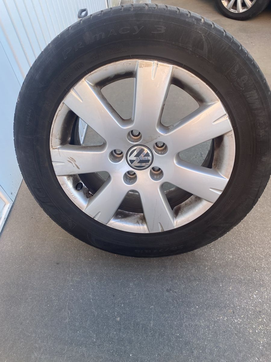 Pneumatici & Ruote complete: VW Original Alufelgen  – Usato da Niederhasli venduto da lanzanese
