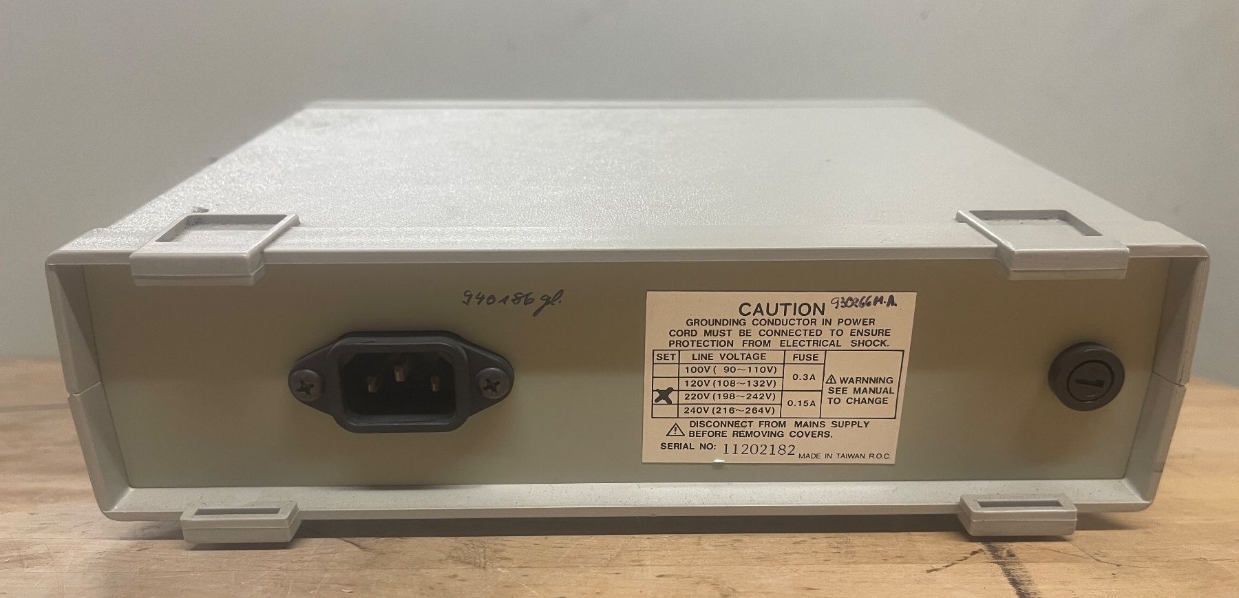 Misurare: Funktionsgenerator Escort EGC-2230 – Difettoso da Dänikon ZH venduto da Baeriswyl 2